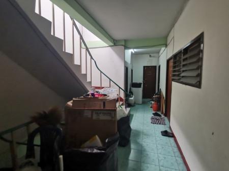 ขาย อาคารพาณิชย์ 4 ชั้น 2 คูหา ซอยจันทน์ 25-1 สาธุประดิษฐ์ 26 ตรว แบ่งเป็นห้องเช่า เช่าเต็ม รับรายได้ทันที ศักยภาพสูง รี 6