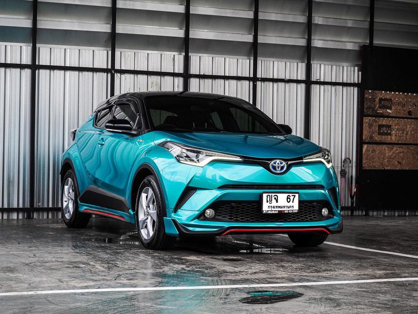 Toyota C-HR 1.8 HV Hybrid Mid ปี 2019 *** สีพิเศษ RADIANT GREEN METALLIC *** 1