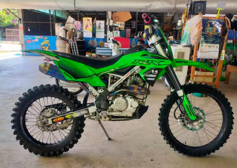 ขาย Kawasaki KLX สีเขียว