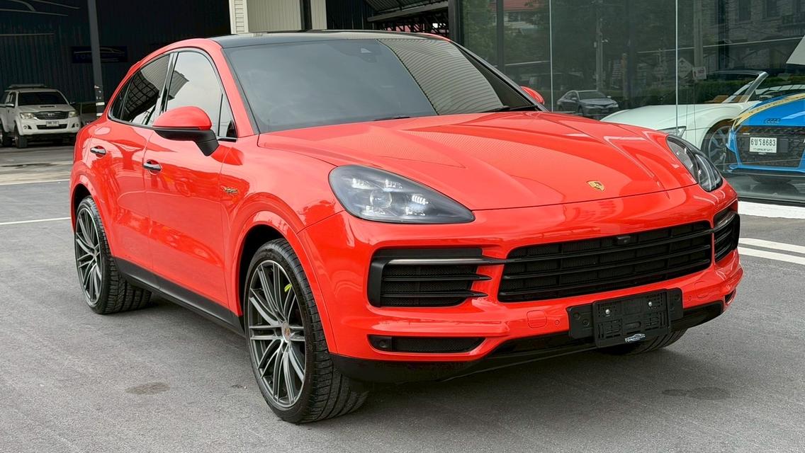 2020 Porsche Cayenne Coupe สี LAVA ORANGE  Milage 37,XXX KM OPTIONS ล้นสุด ไม่เคยมีอุบัติเหตุ เฉี่ยวชนใดๆ ตัวรถออกผลิตปี 20 รูปที่ 3