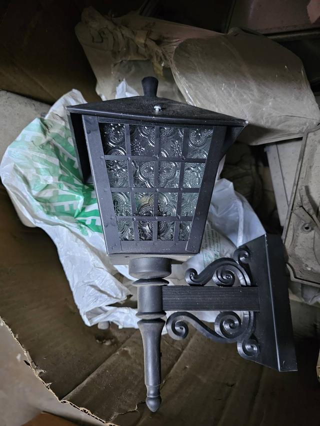 โคมไฟเก่าเก็บโละสต็อก 8