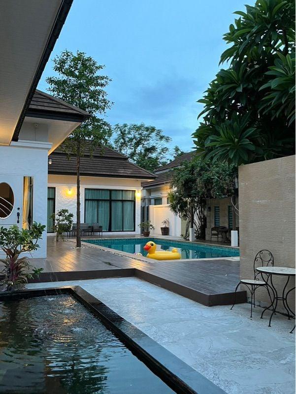 Baan Anda Pool Villa FOR RENT/SALE 1