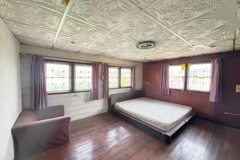 บ้านเดี่ยว 2 ชั้น (ซอยสายไหม 79) เนื้อที่ 49 ตรว. 3 ห้องนอน 2 ห้องน้ำ 3