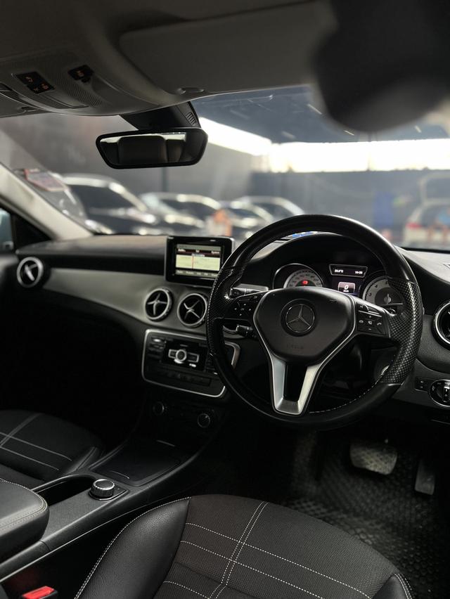 Benz GLA200 Urban