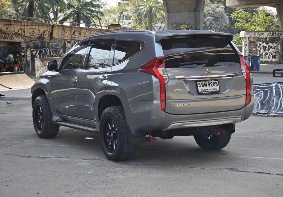 Mitsubishi Pajero Sport 2.4 GT Premium ปี 2018  3