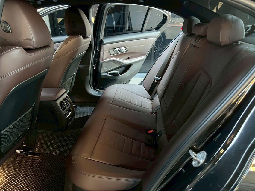 BMW 330e M SPORT ปี 2021 วิ่ง 50000 KM 9