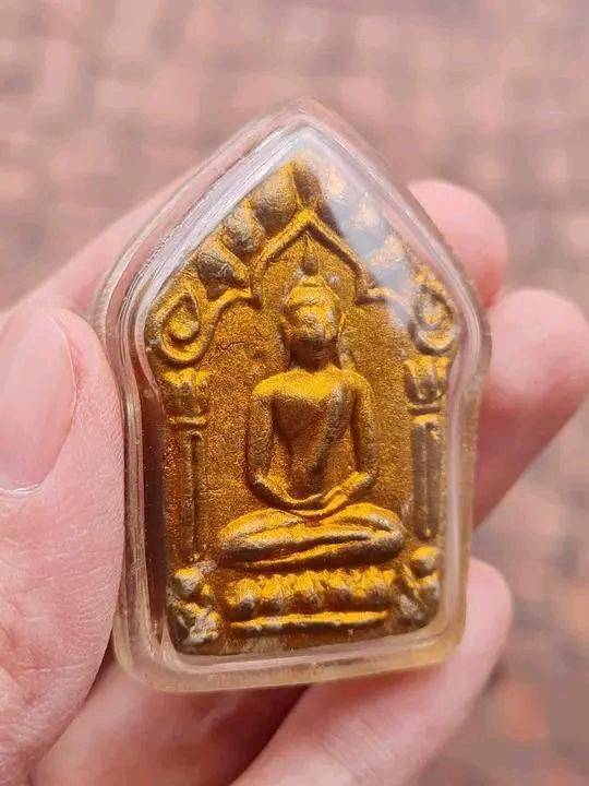 หลวงปู่ทิมเลี่ยมเก่า