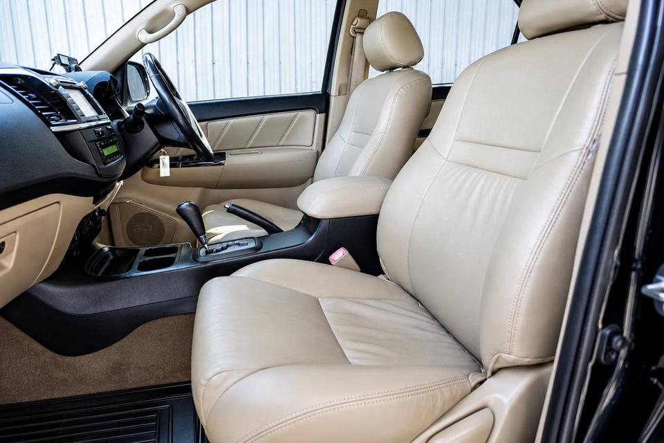 TOYOTA FORTUNER 2.5 V ปี 2014 รูปที่ 8