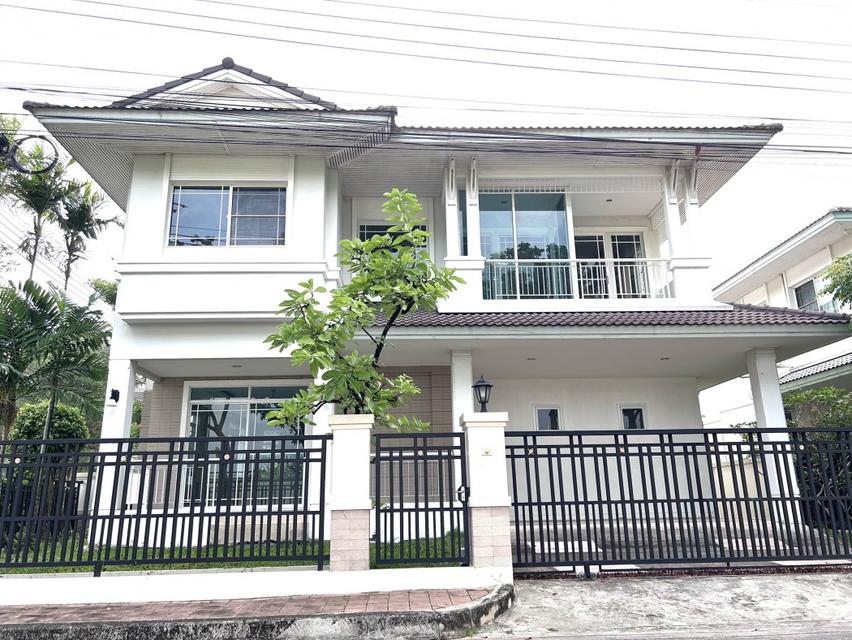 ขายบ้านเดี่ยว หมู่บ้านนันทวันศรีนครินทร์ - 75.6 ตร.ว. 271 ตร.ม. 3นอน 5น้ำ **บ้านใหม่พร้อมเข้าอยู่ ติดจุดขึ้น-ลงทางด่วน เ 1