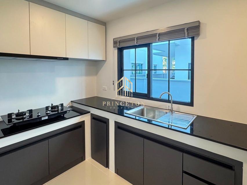 House For Sale or Rent CENTRO Bangna 11