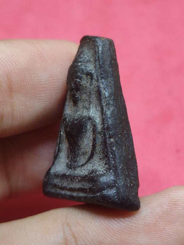 พระผงสุพรรณ......... 2