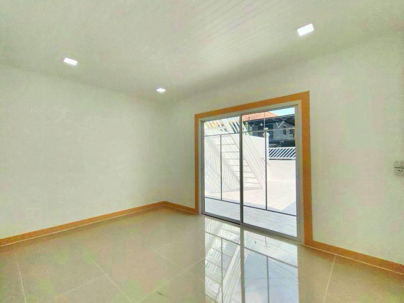 บ้านพฤกษา ซอยวัดลาดปลาดุก ตกแต่งครบ พร้อมอยู่ 12