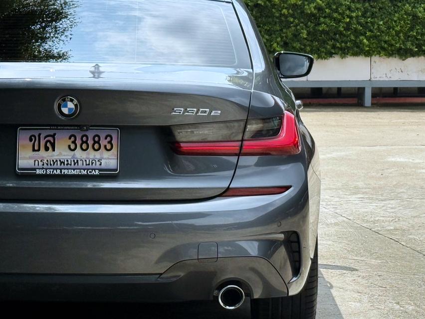2022 BMW 330e MSPORT G20 รถมือเดียวออกป้ายแดง รถวิ่งน้อย เข้าศูนย์ทุกระยะ ไม่เคยมีอุบัติเหตุครับ 8