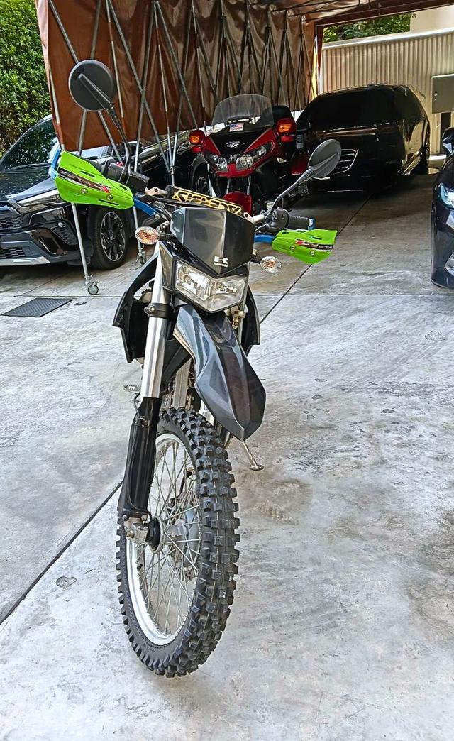 Kawasaki KLX 250 3
