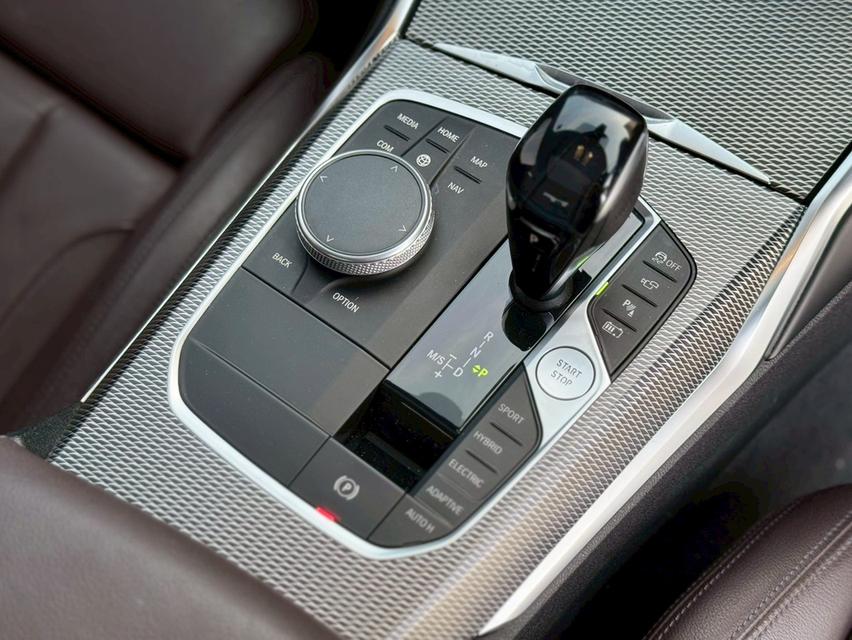 BMW 330e M Sport G20ปี 2021 จด 2021  14