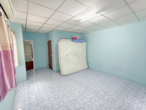 ทาวน์โฮม 3 ชั้น หมู่บ้าน พงษ์ศิริชัย 4 หนองแขม (หลังริม) 4