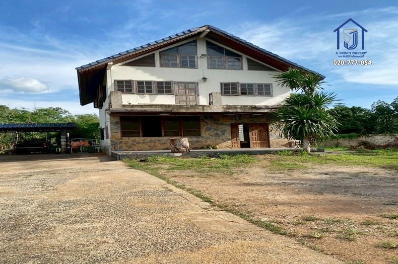 ขายที่ดินพร้อมสิ่งปลูกสร้าง 1 ไร่ 35 ตร.วา ถนนมิตรภาพ ปากช่อง นครราชสีมา ใกล้สถานีรถไฟปางอโศก