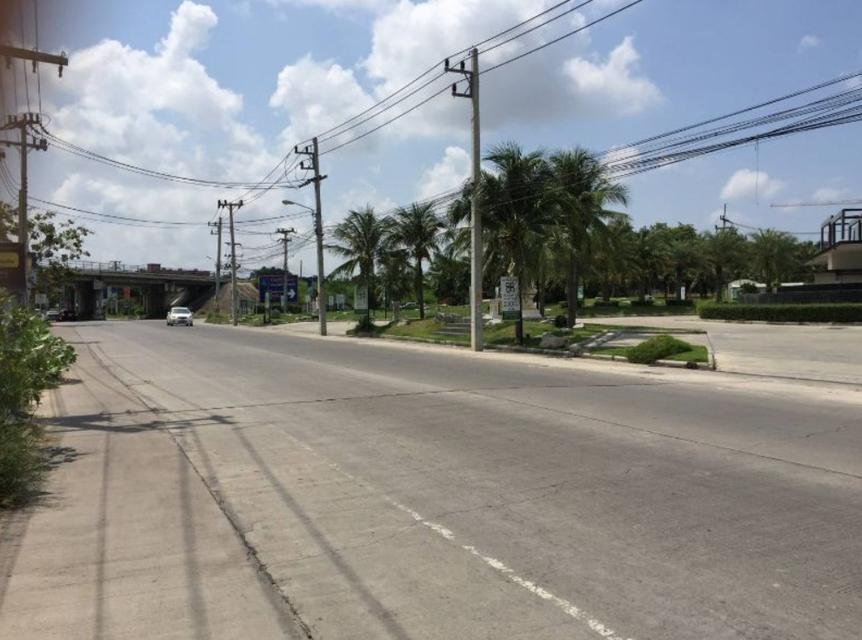 ขายคอนโดกรีนเลค ติดทางรถไฟที่จะทำรถไฟฟ้าความเร็วสูง  9
