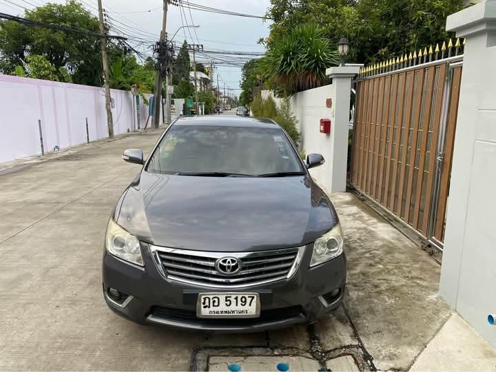 Toyota Camry สีเทา