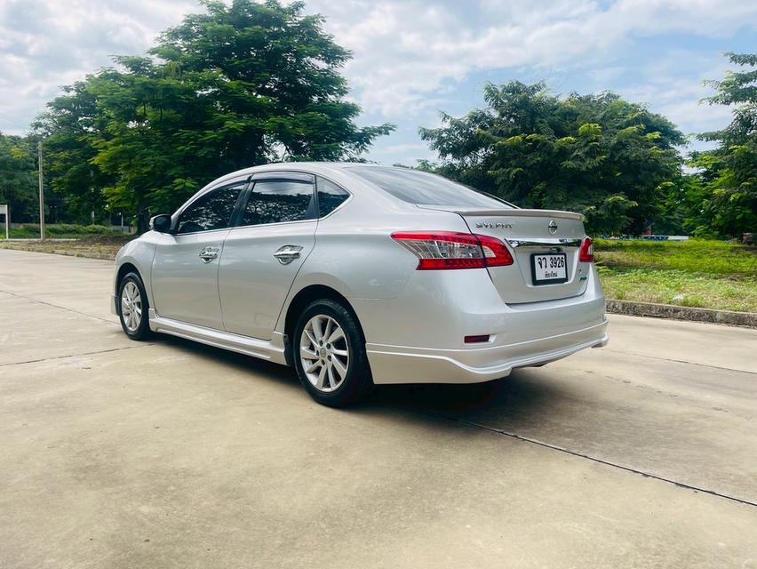 Nissan Sylphy 1.6 SV Top 4