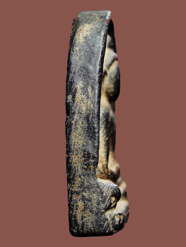 พระซุ้มกอดำ พิมพ์ใหญ่ ไม่มีกนก....เก่าๆ เนื้อจัด 3