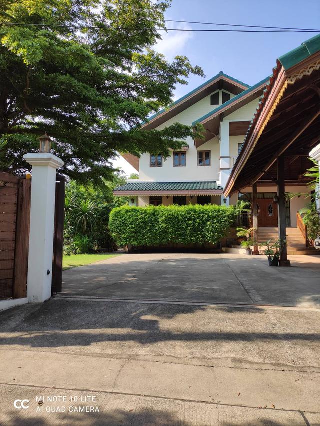 ขายบ้านพร้อมที่ดิน 400 ตรว. 40×40ม. แปลงหัวมุมบ้านปลูกเต็มเนื้อที่ 200 ตรว. สนาม 200 ตรว. (ลงเข็มเจาะไว้บนที่ดิน100ตรว พร้อมที่ดินพิพ์เขียว เผื่อครอบค 9