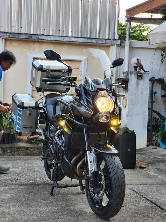 รถจักรยานยนต์ versys 650 ปี 2012