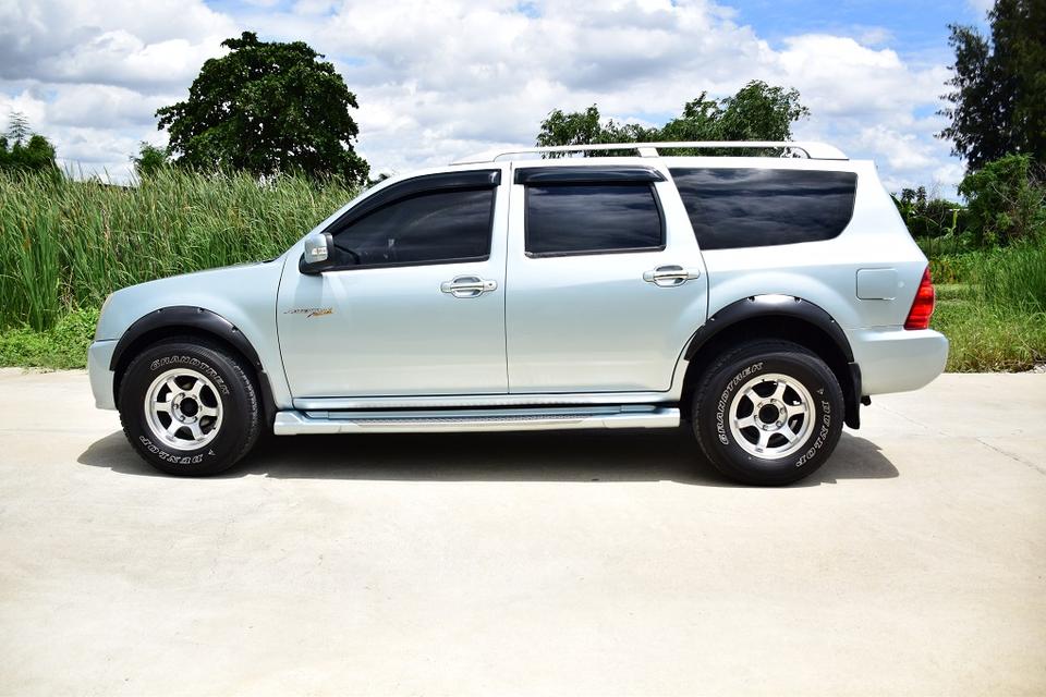 รถครอบครัว ปี2007 ขายเพียง 159000 บาท ISUZU ADVENTURE 3.0 i-TEC เกียร์M/T แอร์หน้า แอร์หลัง เบาะหนัง 3ตอน ช่วงล่างแน่นไปได้ทั้งครอบครัว โทร0957401229  17