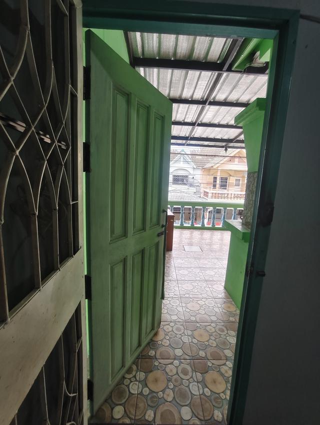 ขายบ้านพร้อมอยู่ เจ้าของขายเอง หมู่บ้านรื่นฤดี ซอยรามคำแหง180 17