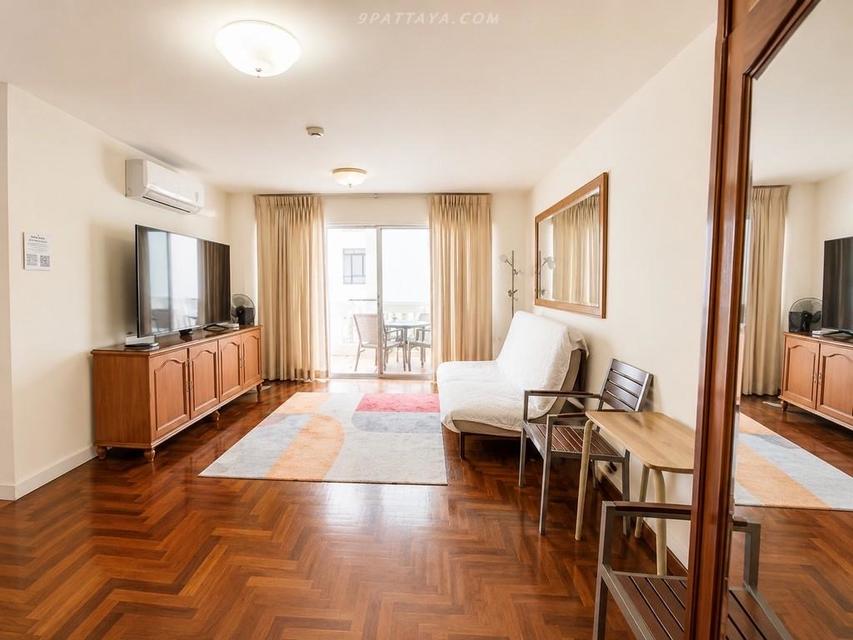 For Sale — Spacious Condo at Sky Beach WongamatSpacious 1-bedroom condo in Sky Beach Condominium, a luxury beachfront high-rise in prestigious Naklua 4