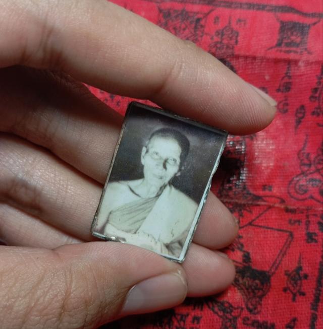 รูปถ่ายหลวงพ่อเต๋คงทอง