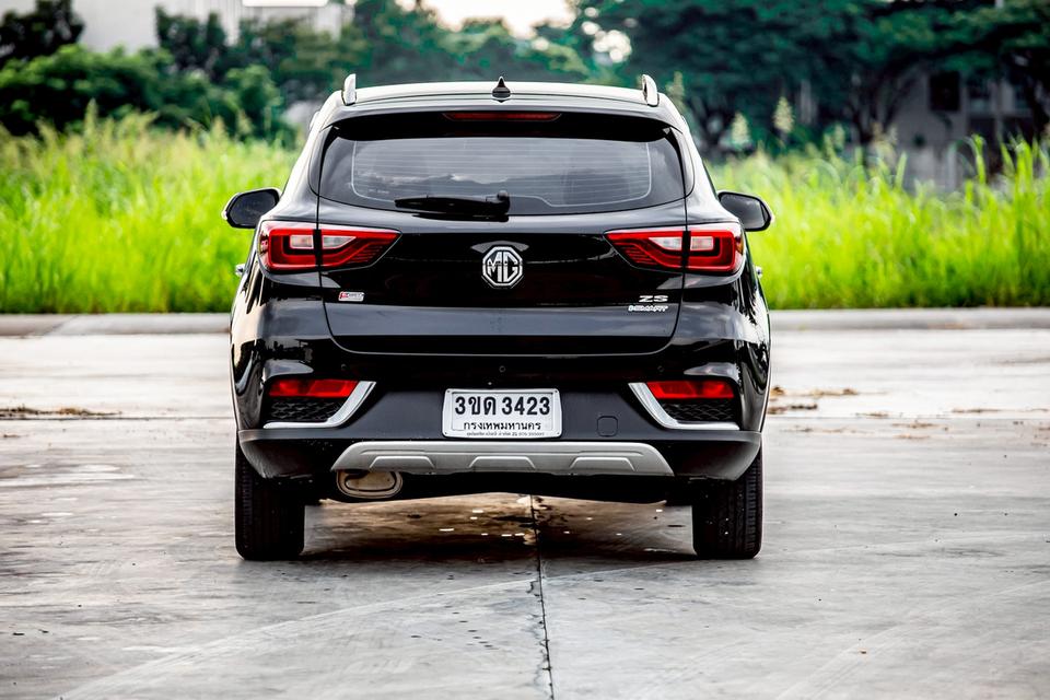 MG ZS 1.5 D ปี 2019 สีดำ มือเดียวป้ายแดง 6