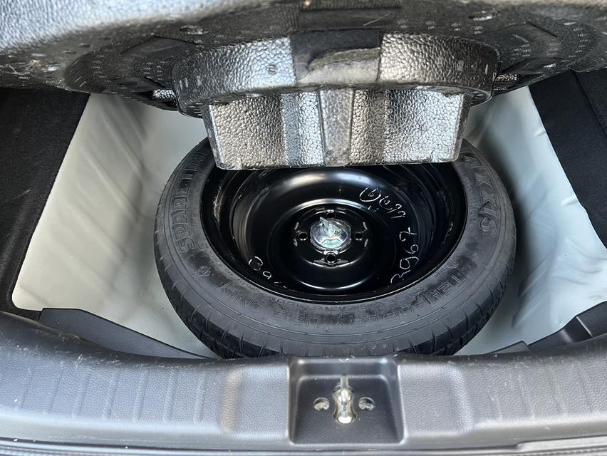 Honda JAZZ GK SV ออโต้ ปี2015 มือดเียว 16