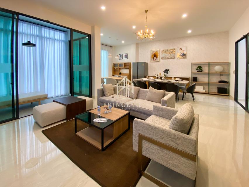 The Honor Yothinpattana (ดิ ออเนอร์ โยธินพัฒนา) บ้านเดี่ยวสไตล์ Private Pool Villa 3 ชั้น ระดับ Super Luxury 4