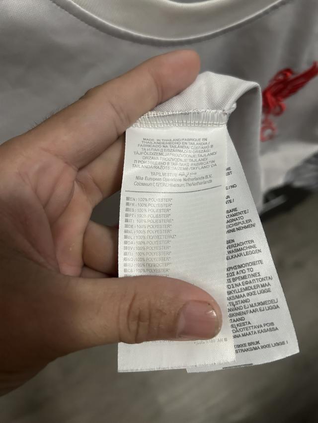 เสื้อซ้อม ลิเวอร์พูล สีขาว แท้จากช็อป size M รูปที่ 3