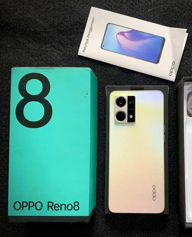 Oppo Reno 8 มือ 2 อุปกรณ์ครบเหมือนใหม่