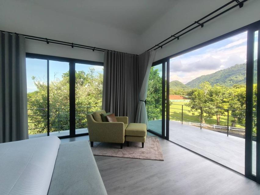 ขายบ้านเขาใหญ่ หมูสี ปากช่อง ใกล้อุทยานแห่งชาติเขาใหญ่ บ้านพักตากอากาศใกล้เขา วิวเขาสวย ที่ดิน 1.5 ไร่ ในโครงการบนถนนธนะรัชต์ ติดอุทยานแห่งชาติ ทำเลทอ 7