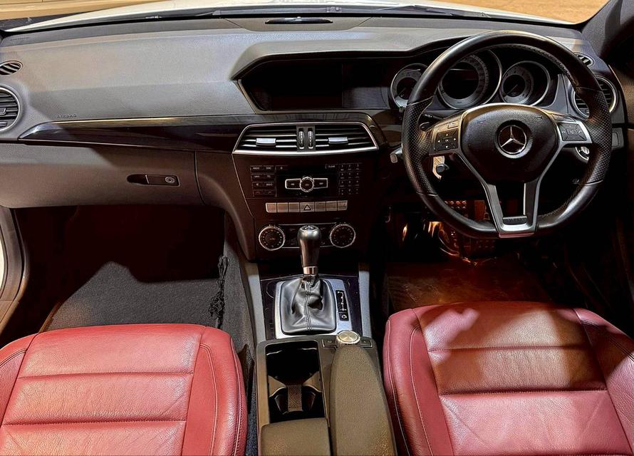 Mercedes-Benz C180 Coupe AMG(W204) ปี 2011 รูปที่ 6