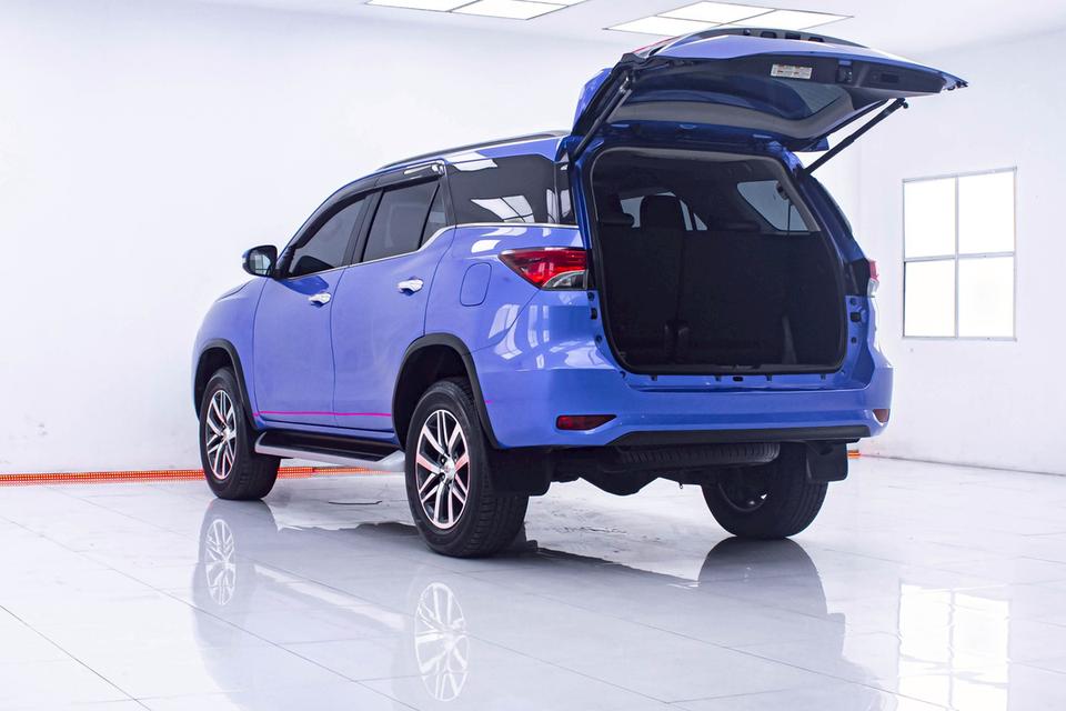 รหัสรถ 1D760 FORTUNER 2.4 V 4WD 2018