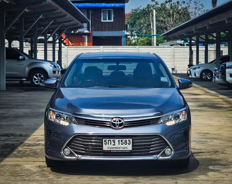 Toyota camry 2.5G navi