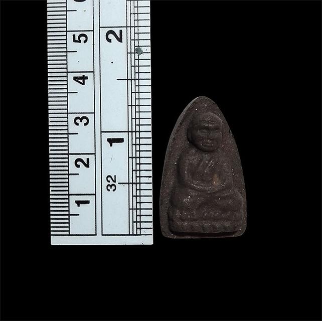 เนื้อว่านหลวงปู่ทวด พิมพ์กรรมการ หลวงพ่อแดง วัดศรีมหาโพธิ์ จ.ปัตตานี ปี2536 รูปที่ 3