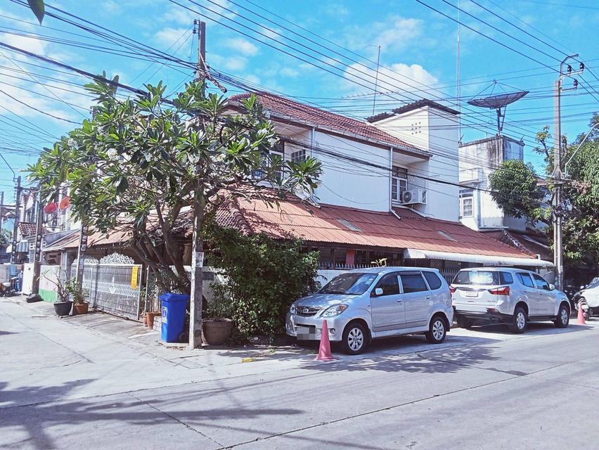 ขายบ้าน 2 ชั้น 2หลังติดกัน หมู่บ้านซิลค์วิลเลจ ซอยสายไหม54 3