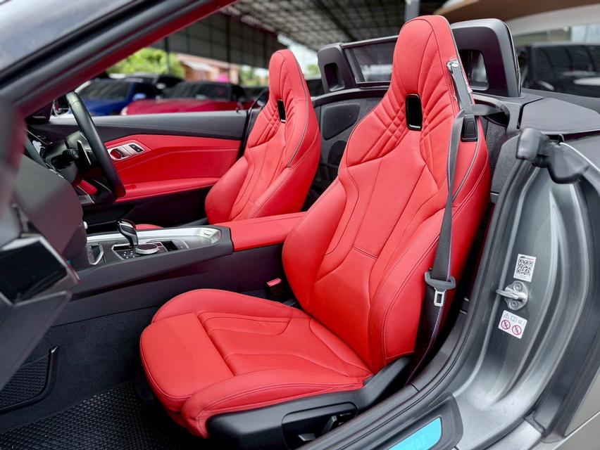 ปี 2023 BMW Z4 G29 (ปี 18-25) 3.0 M40i Convertible สีเทา แร็พสติกเกอร์สีเทาด้าน 17
