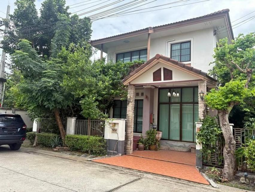 MHR195 ปล่อยเช่าบ้านเดี่ยวเฟอร์ฯ ครบพร้อมบ่อปลา ทำเลลาดกระบัง-สุวรรณภูมิ ใกล้มอเตอร์เวย์ ยินดีต้อนรับผู้เช่าชาวต่างชาติ 1