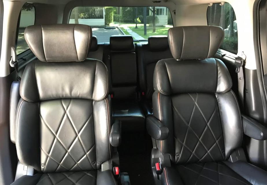 Nissan Elgrand 2 Driven 2014 สีดำ 4