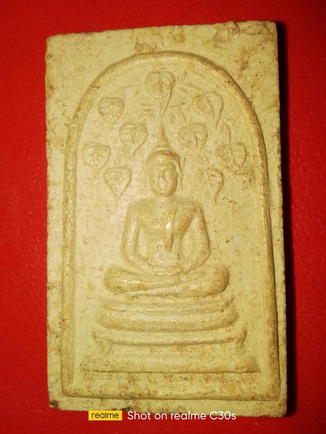 พระเครื่องสนใจองค์ใหนทักมาครับ 2