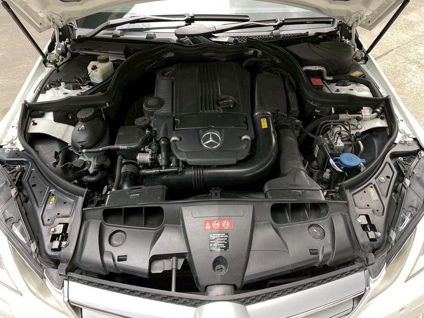 รหัสรถ WMT5994 BENZ E200 CGI COUPE ปี 2015  12