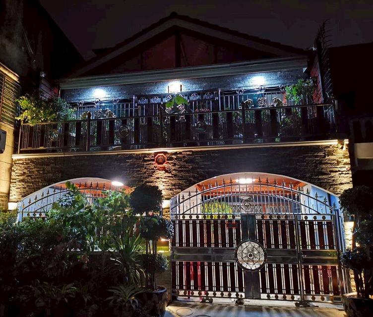 ขายบ้าน3ชั้น รีโนเวทใหม่ใกล้ BTSบางจาก เพียง 2.5km.-สุขุมวิท93 แยกพึ่งมี50/24 ขนาด32ตร.ว. 16