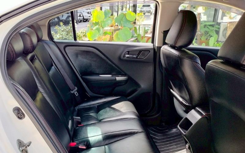 HONDA  CITY 1.5 SV ปี 2016 13