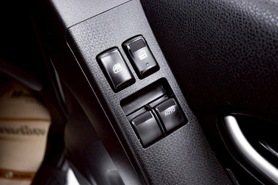 ISUZU D-MAX 1.9 Z X-SERIES CAB 2017 12